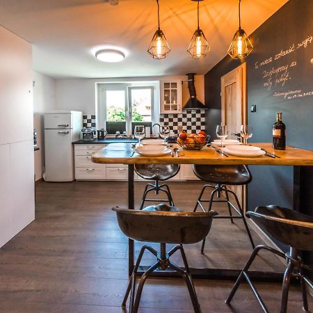 Apartament Wita Stwosza Jelení Hora Exteriér fotografie